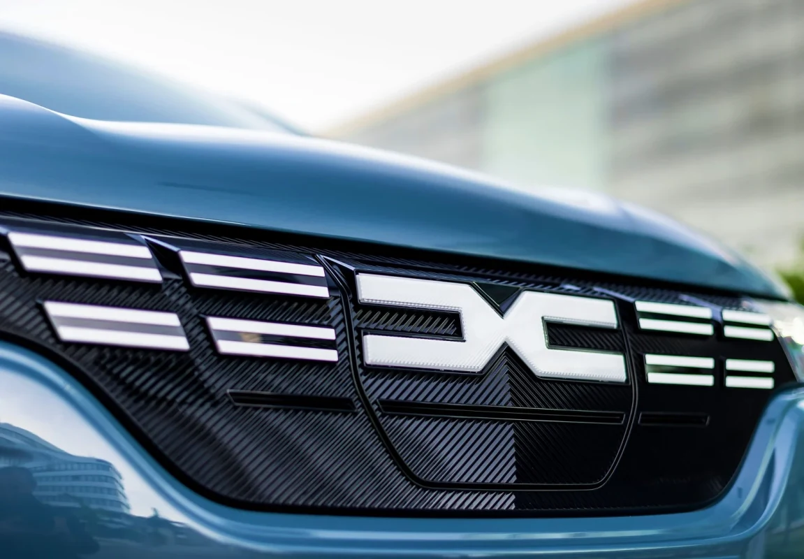 Dacia anunță un nou vicepreședinte de Strategie. Cine este John Cleworth și ce experiență aduce la Mioveni