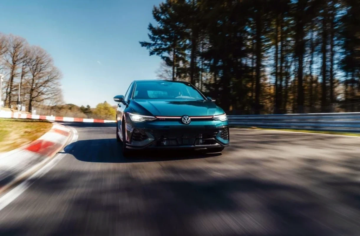 Volkswagen Golf GTI Edition 50 este noul lider pe Nürburgring la categoria tracțiune față