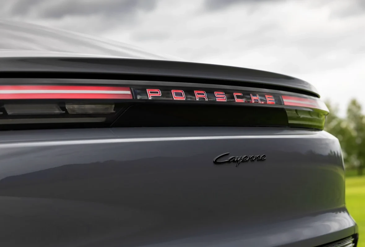 Val de concedieri la Porsche. Până la 9.000 de angajați ar putea părăsi compania germană
