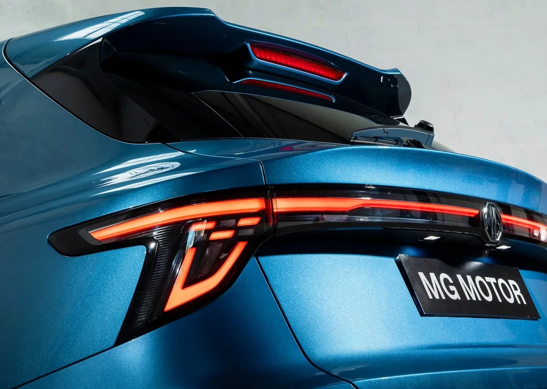 MG aduce bateriile în stare semi-solidă SolidCore și conducere autonomă pentru viitoarea gamă PHEV