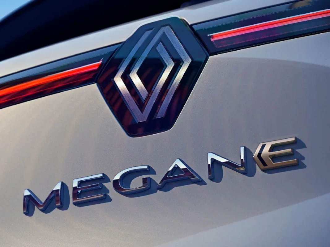 Renault Megane și Scenic revin la motoarele pe benzină într-o formă nouă